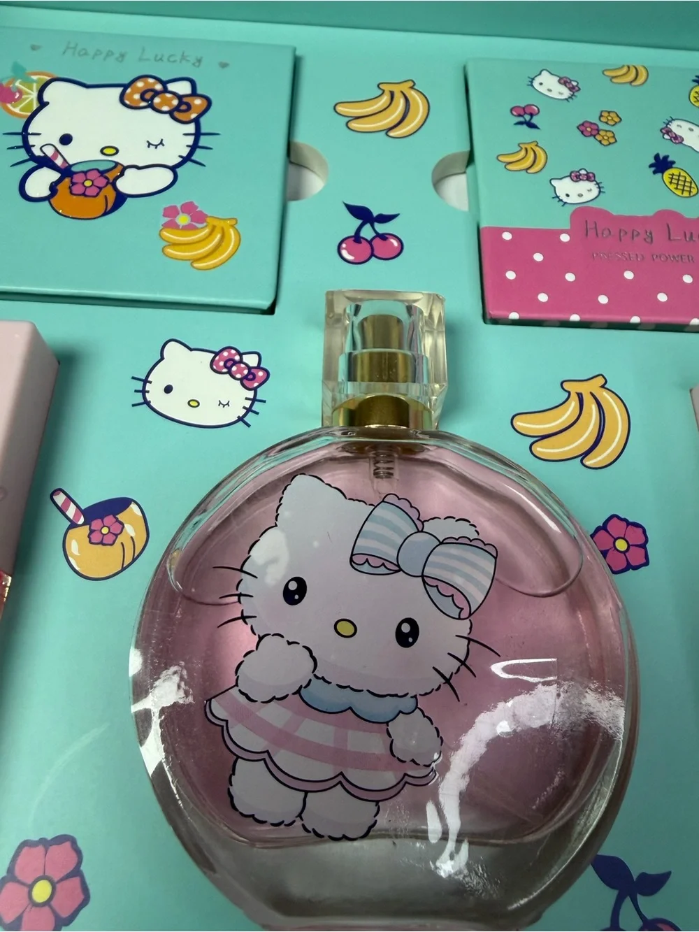 Hello Kitty Mint MakeUp Set -